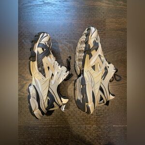 Balenciaga Beige and Black track2.0 Sneakers